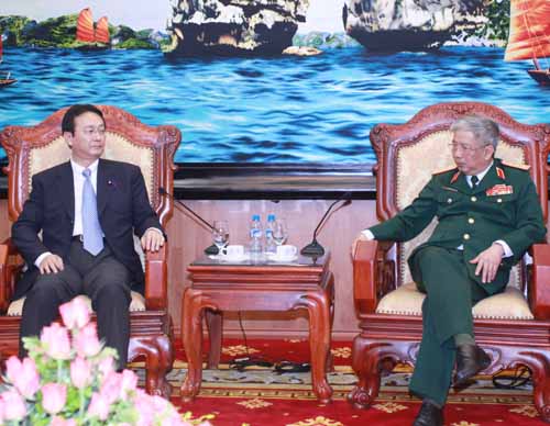 Thượng tướng Nguyễn Chí Vịnh tiếp đoàn Ủy ban An ninh Hạ viện Nhật Bản ảnh 1